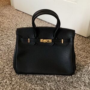 Elegant Black Handbag